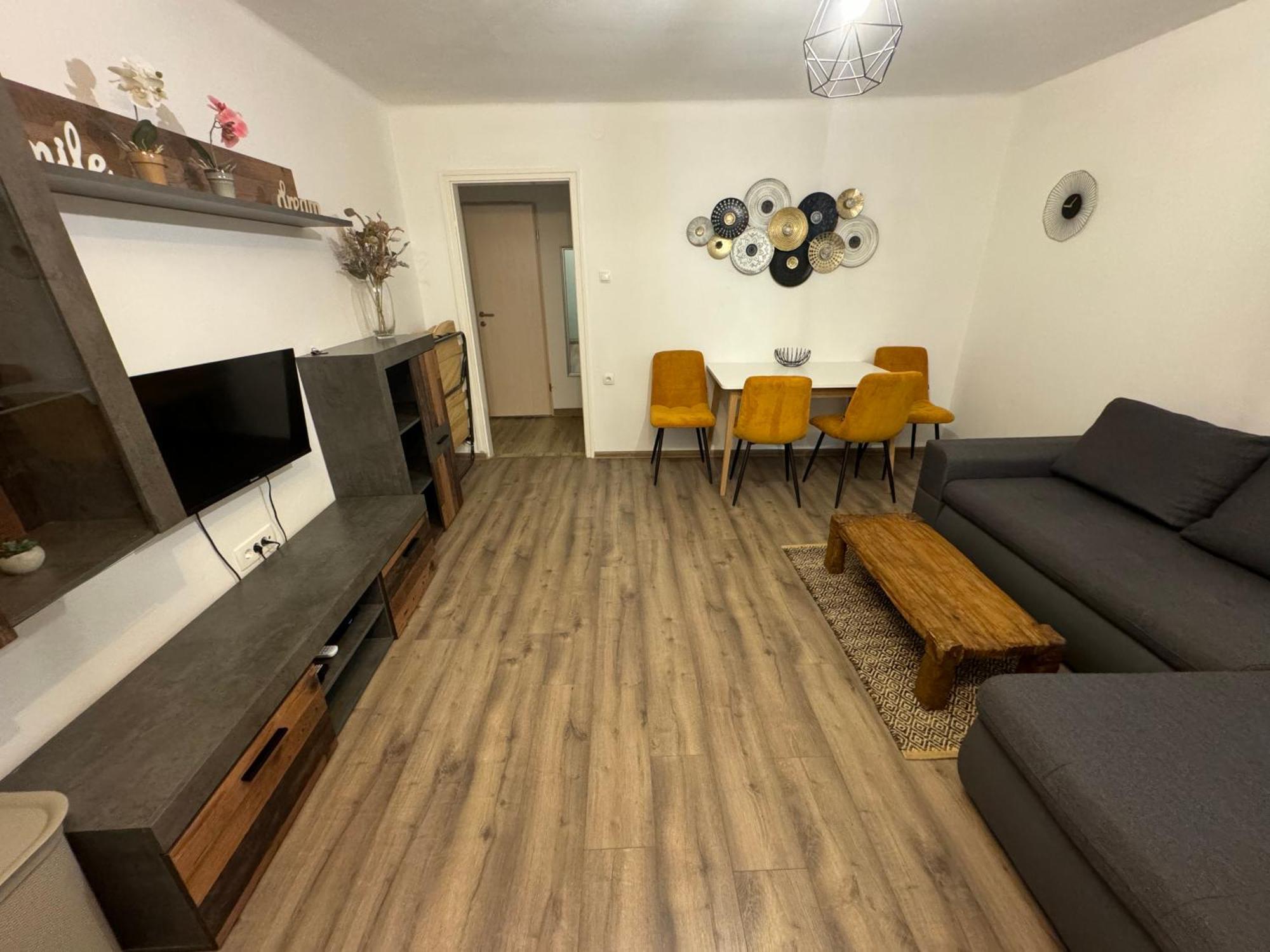 Apartment Ela, Rijeka Kostrena